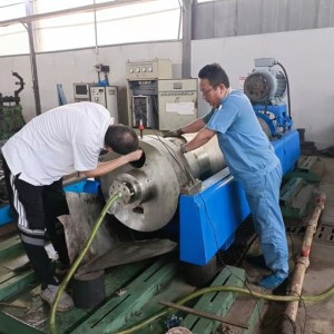 石油化工巨能650卧螺离心机现场检查维修