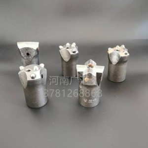 供应普兰卡钎头30 32 36 38 40 50 60一字型钻头 十字钎头 球齿钻头 千王钻杆 100件