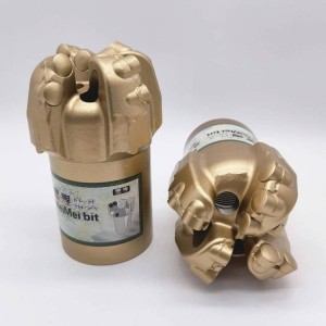 供应HMH94G四翼弧角复合片钻头 94四翼弧型无芯 1个