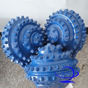 17 1/2" 硬地层全新的石油配件组装硬质合金勺形齿镶齿三牙轮钻头 1台